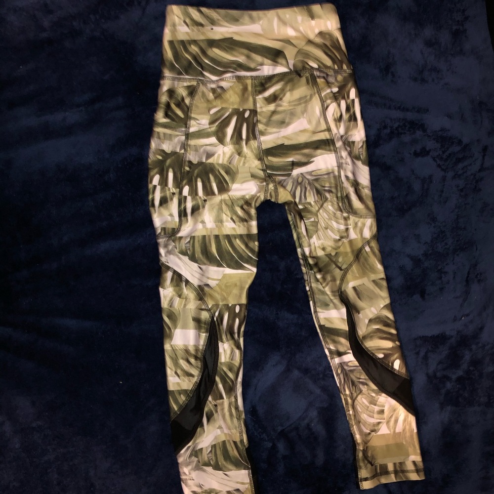 Gottex active leggings palm tree print size Small